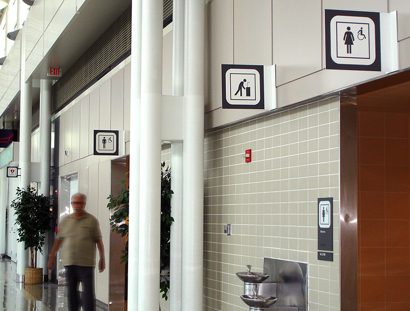 Dulles airport sign